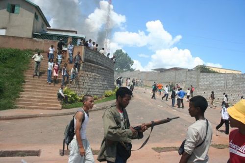Mercenary with rifle in Madagascar (jan)