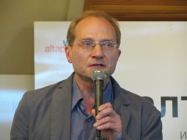 Mikhail Dmitriev, head of the Center for Strategic Research, talking in Barnaul. Photo by Gregory Asmolov.