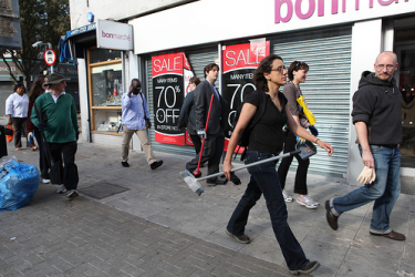 Riot clean-up team in Peckham. Photo © Emma Jane Richards (used with permission)