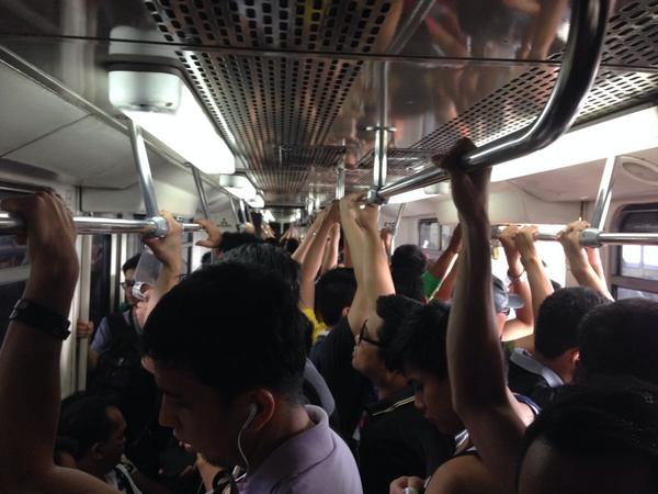 @rexremitio: Unlike politicians, commuters in Metro Manila have been taking the #MRTChallenge everyday