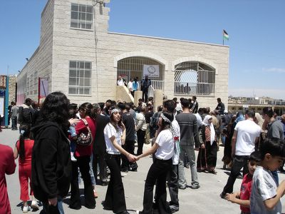 Beit_sahour_polling_station_1