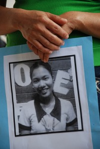 Justice for Rebelyn Pitao: Photo by Toto Lozano
