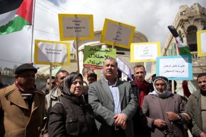 Manifestazione per il Giorno della Terra nella Città Vecchia di Hebron, il 28 marzo 2009. Foto di Anne Paq.