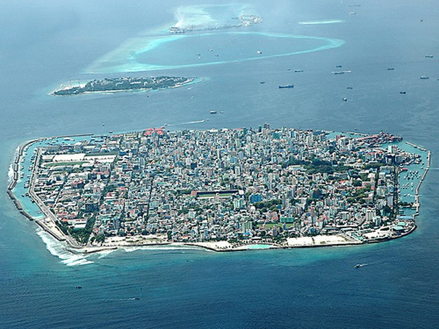 Malé, capitale delle Maldive. Immagine ripresa da Flickr (http://www.flickr.com/photos/mashafeeg/397839215/)