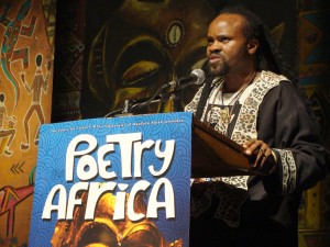 Bantu Mwaura at the Poetry Africa Festival in South Africa