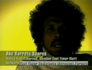 Сведоштво на Абе Барето Соарес за документарецот на Стивен Маршал „Помрачување на Источен Тимор“ (8 | 1997) за слабата застапеност на мејнстрим медиумите во Источен Тимор за време на индонезиската окупација. Кликнете на сликата за да го видите документарецот.