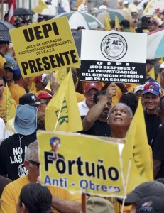 Proteste a San Juan. Foto concessa da José Antonio Rosado di Prensa Comunitaria.