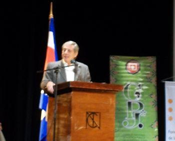 Photo of candidate Luis Fishman, courtesy of Habla Costa Rica