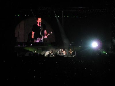 Legenda: Foto do show do Metallica em Lima por Juliux usada sob licença Creative Commons.