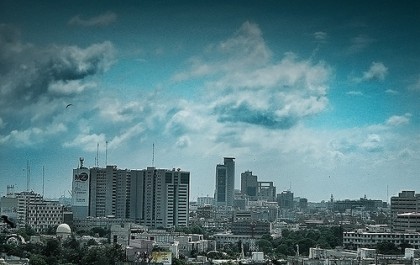 Skyline van Karachi. Foto van Flickr=gebruiker Kashiff. Gebruikt onder een Creative Commons-licentie