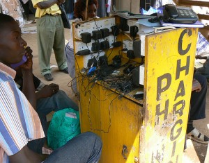 Phone charging station in Uganda in 2008, by Ken Banks - kiwanja.net