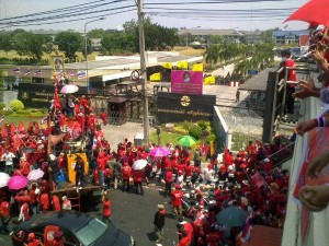 Protest in front of Army complex. Photo by newley