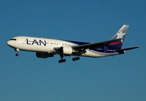 LAN Airlines. Photo uploaded by Flickr user jmiguel.rodriguez and used under a Creative Commons license.