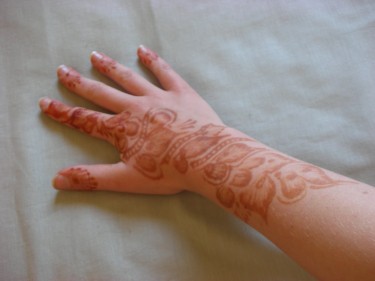 Henna, een paar uur nadat het is aangebracht