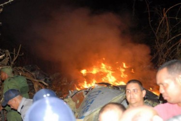 Cubaans vliegtuig met 68 mensen aan boord verongelukt. Foto uit de krant Escambray.