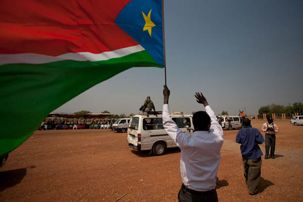 العلم الجديد لجنوب السودان - تصوير جيلوليو بيتروتشا