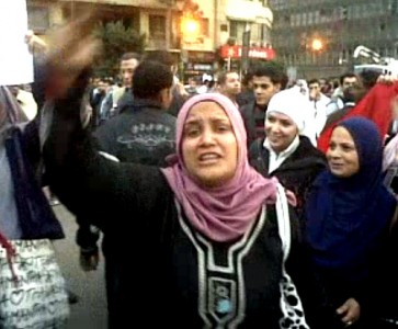 Donne che protestano al Cairo