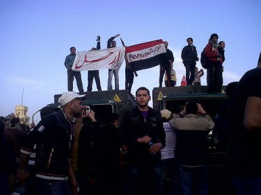 Foto di manifestanti per la democrazia in Egitto(28/01/2011, di monasosh)