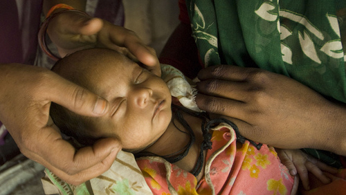 Simple and affordable interventions can save newborn lives. Image by Gates Foundation on Flickr (CC BY-NC-ND 2.0).