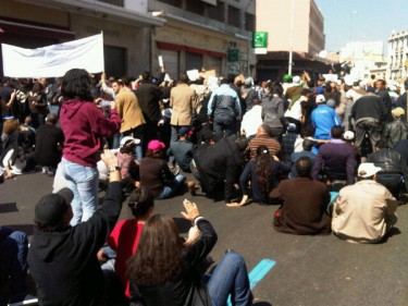 Manifestazione a Casablanca, cori