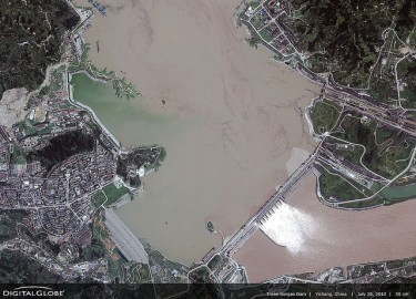 Three Gorges Dam, Yichang. Image taken from Flickr user: DigitalGlobe-Imagery under CC license BY-NC-ND 2.0.