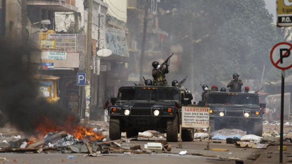 Uganda Army hunting Ugandans. Photo courtesy of Twitter user @no_dictatorship.