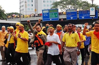 Bersih rally in 2007. Image by Flickr user wormy lau (CC BY-NC 2.0).