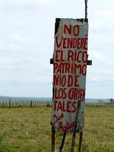 "I will not sell the rich patrimony of the 'orientales'", José Artigas. Image by Flickr user Frente Aratiri (CC BY-SA 2.0).