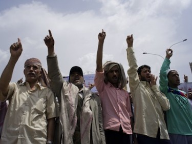 Pro-democracy protesters in Yemen on the first Friday in Ramadan. Image by Luke Somers, copyright Demotix (05/08/11).