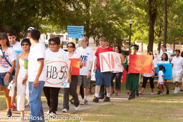 Marš protiv HB56 Alabama anti-useljeničkog zakona. Slika: Flickr korisnika SPROSS (CC BY-NC 2.0).