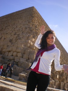 Lavinia in Giza Pyramids