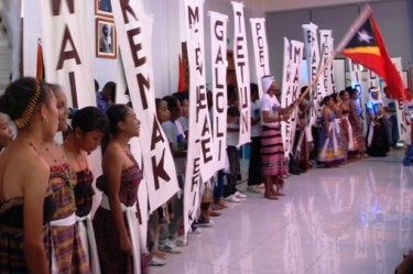 (la mia lingua, la mia patria). Foto di Sapo Noticias Timor Este (dominio pubblico).