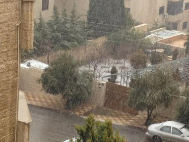 Snow in Amman, Jordan. Photo credit: Hanin Abu Shamat, shared on Twitpic