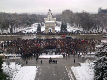 The first day of the protests in Chisinau, Moldova - January 22, 2012. Photo by blogger Eugen Luchianiuc, used with permission.