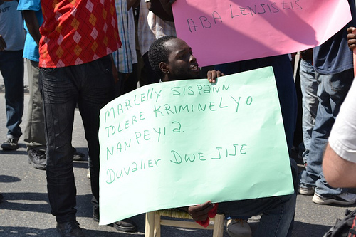 Haitian Protesters tell Martelly: Stop Tolerating Criminals in the Country, Duvalier Must be Judged
