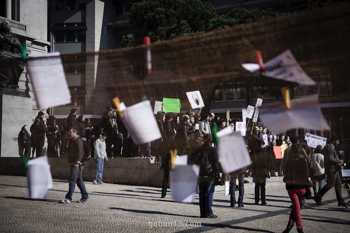 Protest in Porto. Photo by Nuno Gomes on G+ (used with permission).