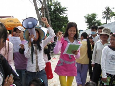 Campaign to improve conditions of garment workers. Photo from Clean Clothes group.
