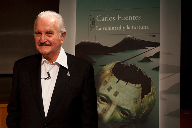 Carlos Fuentes, 2008. Foto van Flickr-gebruiker Casa de América (CC BY-NC-ND 2.0).