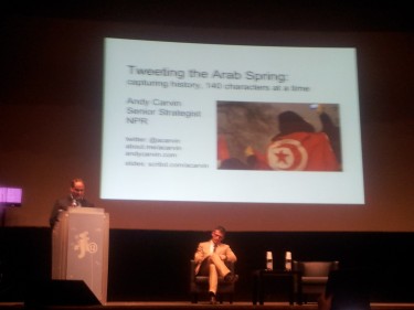 Andy Carvin parla del suo lavoro durante la Primavera araba. Foto: Kasia Odrozek 