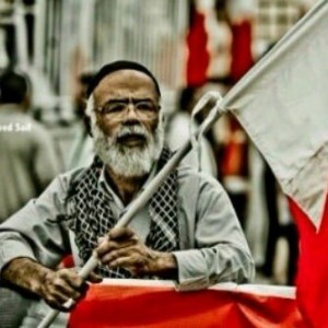 Абдулмаджид, възрастен мъж, защитаващ жените и арестуван в Бахрейн. Снимка в Twitter от @yassmha
