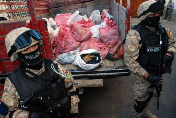 La polizia sequestra due tonnellate di uranio a Sopocachi, La Paz, il 28 di agosto.