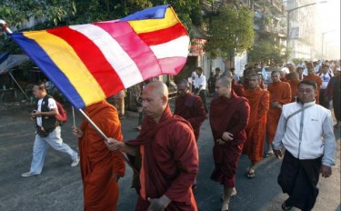 I manifestanti per la pace in Birmania