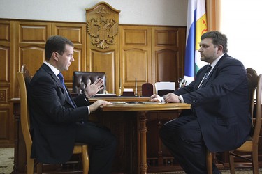 Dmitry Medvedev with Governor of Kirov Region Nikita Belykh, 14 May 2009, photo by Presidential Press and Information Office, CC 3.0.