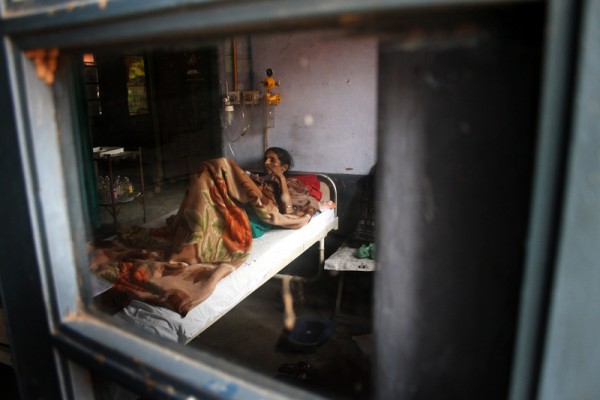 A TB patient under treatment at TB hospital in Amritsar, India.  Image by Sanjeev Syal. Copyright Demotix (23/3/2013)