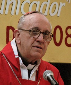 Jorge Mario Bergoglio. Fonte: Wikimedia Commons.