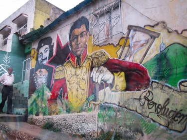 Photographer and blogger Alberto Rojas shares photos of wall all art in " The Route of the Spanish" in Caracas.
