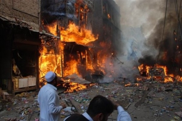 南バジリスタンでの暴動：過激派によって爆破された無所属の立候補者Abdul Khaliqの選挙事務所。画像はPak Votesより（2013年4月11日）