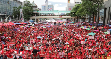 'Red Shirt' members in Thailand commemorate the third anniversary of the violent crackdown of an anti-government protest. Image from @RichardBarrow