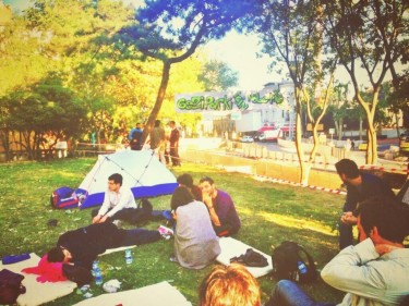 Protesters camping in Gezi Park. Photo credit: @140journos