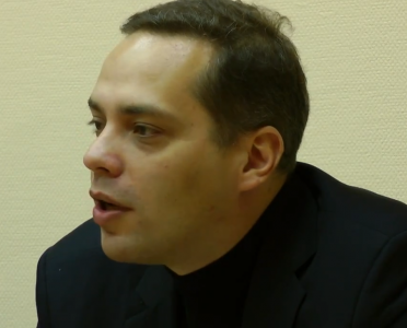 Vladimir Milov, discussing migration policy, 7 February 2013, clip from YouTube.